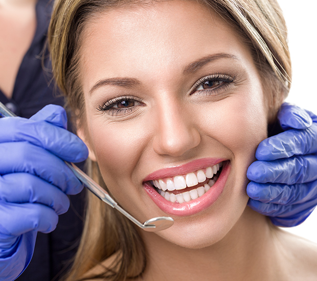 Los Angeles Teeth Whitening at Dentist